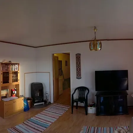 Esjeholmen Feriehus Jektvik