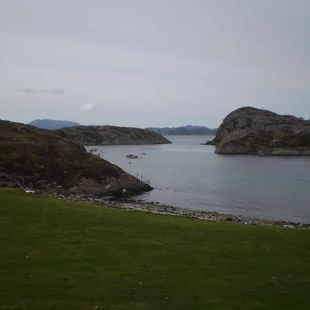 Feriehus Esjeholmen Feriehus Jektvik